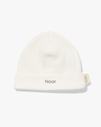 37202566 - newborn muts rib wit